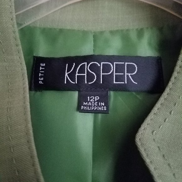 Kasper Two Pc Skirt Suit Size 12P - Picture 6 of 6